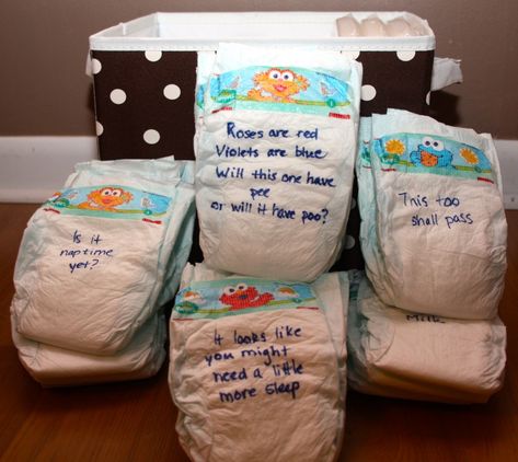 Baby Shower Game: Midnight Diapers (It may be a good idea to write it on index cards that go inside the diaper, so there is no issue with the sharpie bleeding into the diaper) Baby Shower Games Unique, Funny Baby Shower Games, Idee Babyshower, Sprinkle Shower, Baby Shower Invitaciones, Baby Shower Guest Book, Shower Bebe, Baby Shower Diapers, Baby Shower Guest