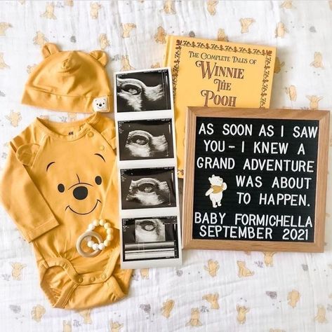 Baby Announcing Ideas, Baby Surprise Announcement, Pooh Nursery, Fun Baby Announcement, Winnie The Pooh Nursery, My First Baby, Idee Babyshower, Cute Pregnancy Announcement