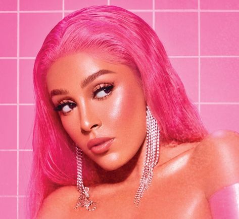 Doja Cat News on Twitter: ".@DojaCat - Hot Pink (2019)… " Baby Blue Aesthetic, Cat Icon, Female Rappers, Poses References, Jimmy Fallon, Cat Aesthetic, Doja Cat, Cat Pin, Exotic Pets