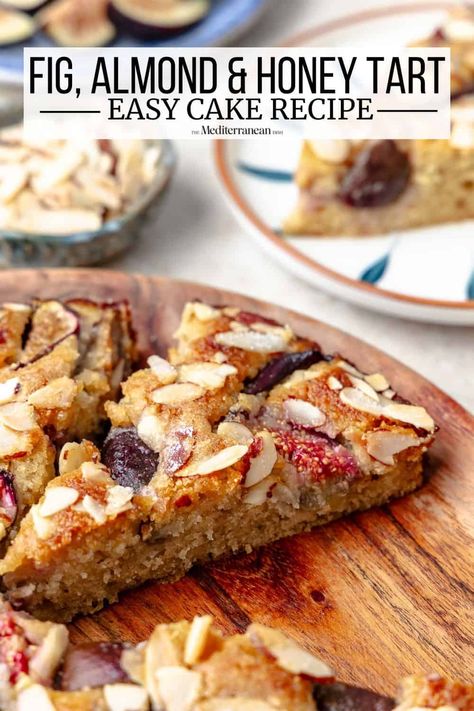 Fig And Almond Cake, Fig Honey Cake, Honey Fig Cake, Mediterranean Fig Recipes, Honey Almond Fig Cake, Figs Dessert Recipes, Baking With Fresh Figs, Fig Bread Recipe Fresh, Fig Cake Recipe Simple