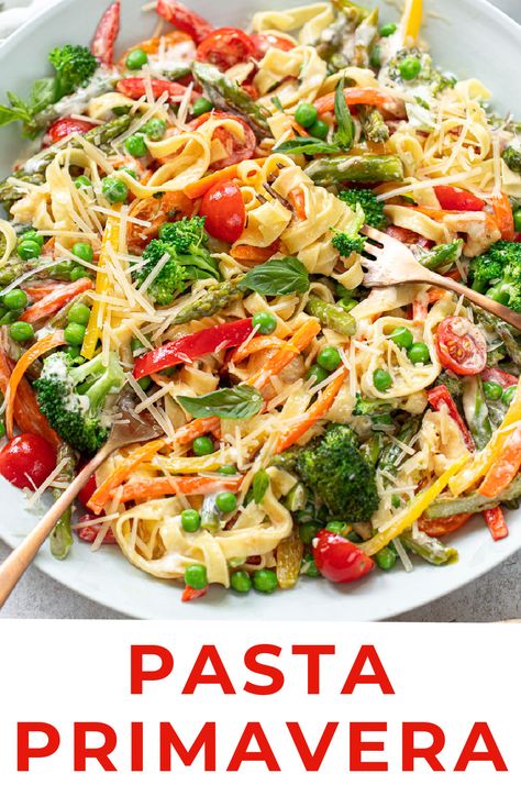 Vegetable Pasta Primavera with Cream Sauce Pasta Primavera Recipes Healthy, Pasta Primavera Sauce, Italian Pasta Dinner, Spaghetti Primavera, Best Italian Pasta, Creamy Pasta Primavera, Chicken Primavera Pasta, Primavera Recipe, Pasta Primavera Recipe