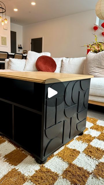 Ikea Ottoman Hack, Tina Le Diy, Cube Ikea, Ikea Ottoman, Coffee Table Hacks, Cube Coffee Table, Ikea Coffee Table, Diy House Decor, Old Coffee Tables