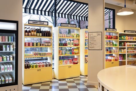 Pop Up Grocer is opening its first permanent grocery store in Manhattan Pop Up Grocer, Retro Flooring, Fly By Jing, Healthy Restaurant, Supermarket Design, Dining Inspiration, Retail Merchandising, Retro Interior, Retro Recipes