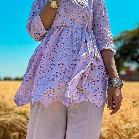 (use promo nj101 for 15% discount on website 😍) Collection: Noor o Shams 🌙 Article: Burnished lilac 💜 This beautiful chikankari angrakha short frock with culottes having side pockets is mesmerizing. Cute pair giving modern yet traditional vibes. The model is wearing a large size. You can style these in many other ways as well with jeans😍 Your style is our priority ❤️ Angrakha Short Frock, Chikankari Frock, Chikankari Angrakha, Short Frock, The Model, Large Size, Lilac, How To Wear, Quick Saves