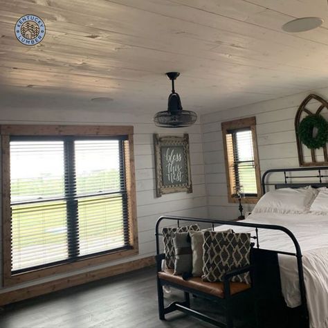 White Shiplap Bedroom, Shiplap Walls And Ceilings, Shiplap Bedroom, Bedroom Ceilings, Modern Farmhouse Bedroom Ideas, Farmhouse Guest Bedroom, New Home Build, Farmhouse Bedroom Ideas, Gorgeous Farmhouse