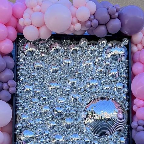 Simple Designs on Instagram: "🪩💖

#disco#decorballoons#discostyle#backdrop#balloonsdecor#559#art" Disco Ball Photo Backdrop, Disco Balls Party, Graduation 2024, Number Design, Disco Balls, Party Photo, Disco Ball, Photo Backdrop, Simple Designs