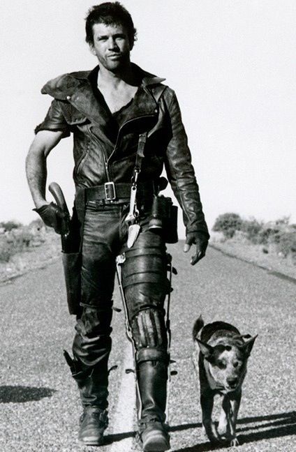 Mad Max. Imagen de Mad Max 2: El guerrero de la carretera. Mad Max 2, Film Cult, George Miller, The Road Warriors, Kare Kare, Post Apocalyptic Fashion, Apocalyptic Fashion, Fury Road, Mel Gibson