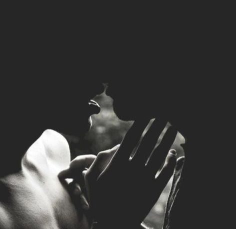 Gay Romance, Foto Art, Hopeless Romantic, White Photography, In The Dark, Hands On, Human Silhouette, Fanfiction, Love Story