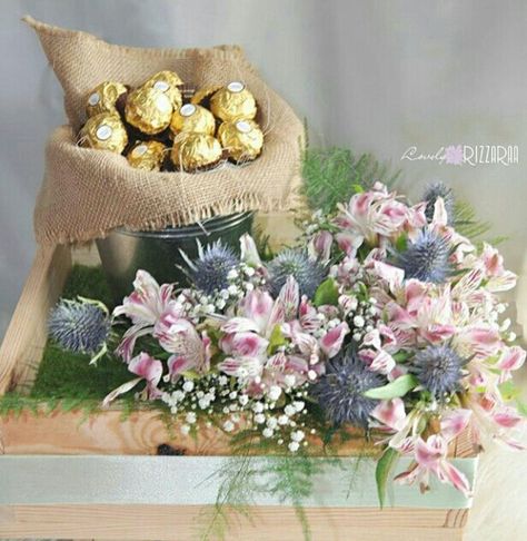 Wedding hantaran rustic style by lovely rizzaraa Dulang Hantaran Ideas Rustic, Hantaran Rustic, Dulang Hantaran Ideas, Wedding Hantaran, Hantaran Ideas, Hantaran Kahwin, Dulang Hantaran, Floral Arch Wedding, Trousseau Packing