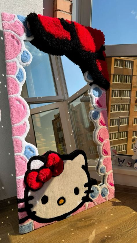 Rugs Tufting, Mirror Rug, Hello Kitty Mirror, Tufting Design, Diy Moss, Hello Kitty Room Decor, Hello Kitty Bedroom, Funky Rugs, Kitty Clothes