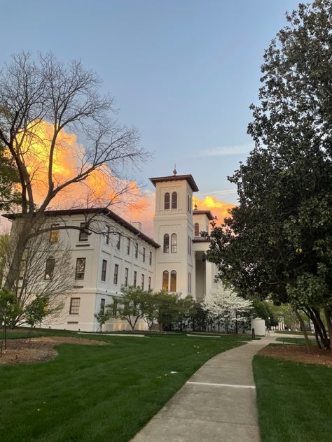 Sunset wofford college aesthetic Barnard College Aesthetic, Uwc Colleges Aesthetic, Howard University Aesthetic, Delaney Core, Wofford College, College Core, Vintage Howard University, University Aesthetic, College Aesthetic