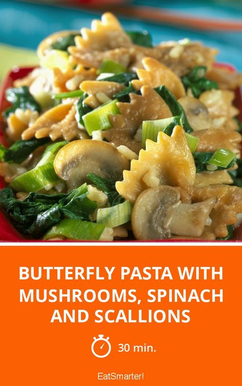 Butterfly Pasta with Mushrooms, Spinach and Scallions - simple dish - So healthy is the recipe: 9.3/10 | A recipe idea by EAT SMARTER | Dough, Vegetable, Onion, Pasta, Pasta with spinach, mushroom #leafygreenvegetable #healthyrecipes Creamy Spinach Mushroom Pasta, Spaghetti With Spinach And Mushrooms, Mushroom Spinach Tomato Pasta, Pasta Mushroom Spinach, Mushroom Farfalle Pasta, Scallions Recipes, Button Mushroom, Parmesan Pasta, Mushroom Pasta