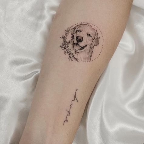 Great Pyrenees Tattoo Ideas, Tattoos Dedicated To Dogs, Small Pet Portrait Tattoo, Soul Dog Tattoo, Snap Tattoo, Dog Memory Tattoo, Labrador Tattoo, Tattoo Perro, Cute Disney Tattoos