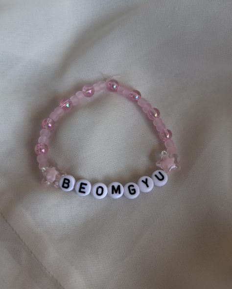 Beomgyu Bracelet, Kpop Bead Bracelets, Kpop Bracelet Ideas, Txt Bracelet, Kpop Bracelet, Minimalistic Jewellery, Txt Kpop, Kandi Ideas, Kandi Bracelets