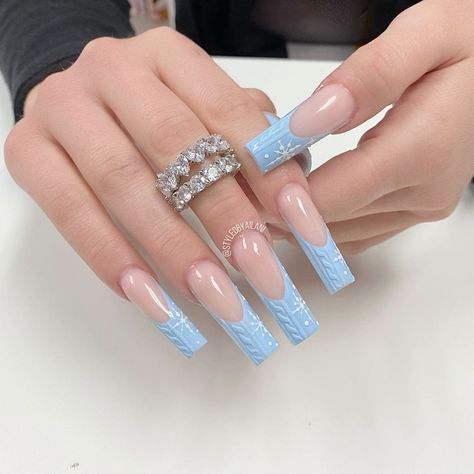 Blue And White Nails, Acrylic Toe Nails, Baby Nails, Nails Winter, Polka Dot Nails, Cute Acrylic Nail Designs, Dots Nails, Long Square Acrylic Nails, Blue Winter