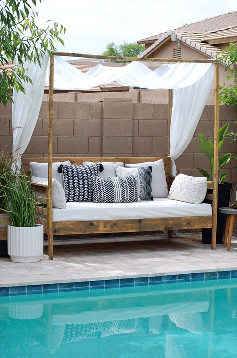 Outdoor Daybed Ideas, Diy Outdoor Daybed, Outdoor Daybed Diy, Diy Cabana, Daybed Diy, Daybed Ideas, Daybed Outdoor, Bed Frame Plans, Canopy Bed Diy