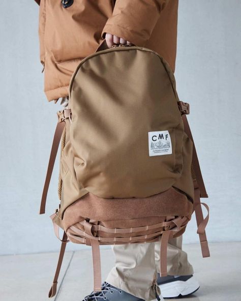 CMF Outdoor Garment on Instagram: “CMF2021FW LOOKBOOK #cmf #comfy #comfyoutdoorgarment #cmfoutdoorgarment” Urban Outdoor Backpack, Backpack Sketch, Bike Messenger Bags, Pet Shrimp, Mens Backpack Fashion, Athleisure Men, Mens Bags Fashion, Trendy Backpacks, Paul Frank