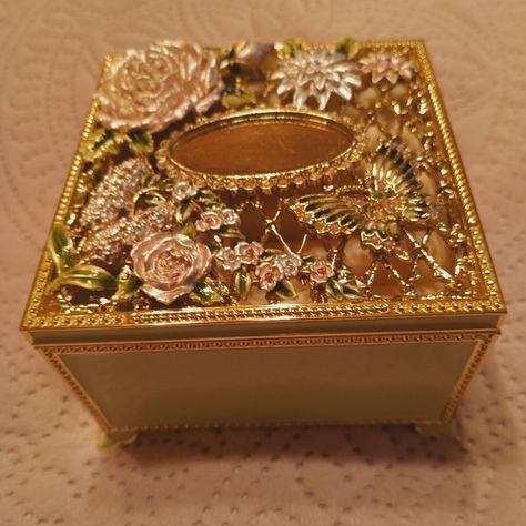 Vintage Gold Plated Thing Remembered Jewelry and Music  Box  Music Boxes, Box Color, Music Box, Vintage Gold, Gold Plate, Gift Box, Plating, Music, Gold