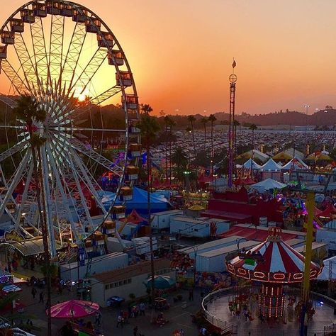 Carnival Painting, Midwestern Gothic, La County Fair, Things To Do In La, Environment Reference, Practice Drawing, Cape Cod Massachusetts, Country Fair, Fall Is Coming