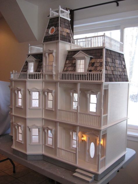 Little Darlings Dollhouses: Customized Newport Dollhouse with Addition Newport Dollhouse, Diy Haunted Dollhouse Ideas, Real Good Toys, Dollhouse Design, Doll House Plans, Dollhouse Ideas, Victorian Dollhouse, Barbie Doll House, Modern Dollhouse