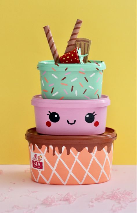 Ice Cream Box Diy, Painted Containers, Diy Jar Crafts, Plastic Container, Jar Diy, Fun Easy Crafts, Diy Crafts To Do, Diy Creative Crafts, Fun Diy Crafts