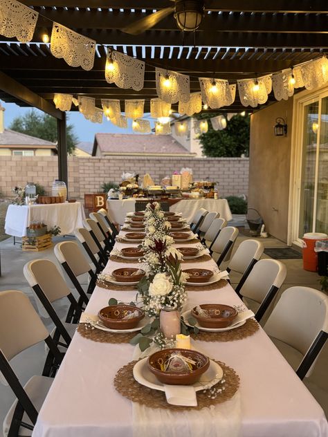 Civil Wedding Dinner Table Settings, Welcome Home Party Ideas For Men, Neutral Mexican Party, Wedding Table Decorations Mexican, Mexican Table Setting Wedding, Authentic Mexican Party Decorations, Mexican Thanksgiving Decor, Modern Mexican Birthday Party, Hacienda Birthday Party