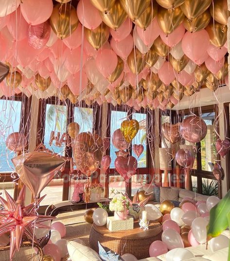 Room Filled With Balloons, Bday Aesthetic, Romantic Dinner Setting, Bond Party, Room Surprise, Dates Ideas, Slumber Party Birthday, Dream Proposal, Birthday Room