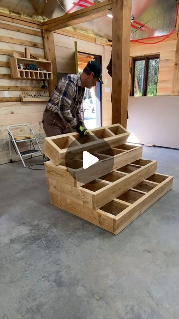 Build Steps Diy, How To Make Steps For A Porch, Diy Box Steps, How To Build Outdoor Steps, Temporary Outdoor Steps, Diy Wooden Stairs Outdoor, Diy Wooden Steps Outdoor, Diy Back Door Steps, Simple Outdoor Stairs