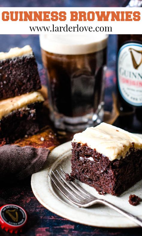 Guinea’s Brownies, Brownies Video, Guinness Brownies, Chocolate Banana Brownies, Guinness Recipes, Triple Chocolate Brownies, Chocolate Smores, Coffee Brownies, Tea Party Menu