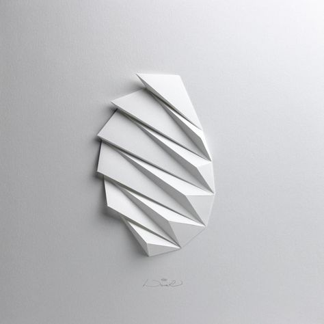 Pleats – kubonovak.com Paper Model Architecture, Abstract Model, Architectural Composition, Folding Architecture, Origami Architecture, Paper Structure, Henning Larsen, Geometric Origami, Paper Art Sculpture