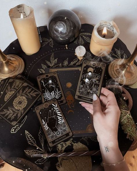 A tarot card reading proves to be the final torch needed to ignite a woman's vengeful heart. Witchcore Aesthetic, Witches Altar, Tarot Astrology, Mystical World, Season Of The Witch, Tarot Art, Witch Aesthetic, Mystical Art, Reading Tarot Cards