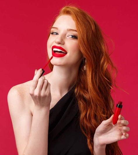 The 4 Best Lipstick Tips for Redheads — How to be a Redhead Redhead Lipstick, Perfect Lip Color, Best Lipstick Color, Minimal Makeup Look, Redhead Makeup, Best Red Lipstick, Peach Lipstick, Red Lipstick Makeup, Makeup Hacks Beauty Secrets