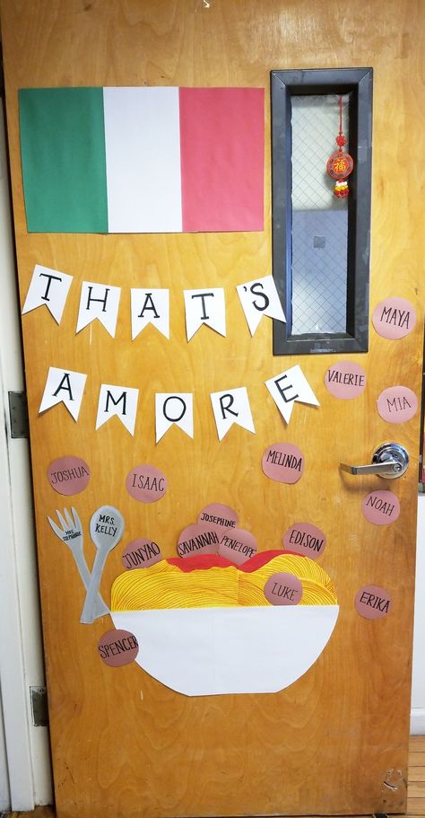 Meatball and Spaghetti, now that's Amore Italy Bulletin Board Ideas, Italian Crafts For Preschoolers, Italian Theme Classroom, Italian Bulletin Board Ideas, Italy Bulletin Board, Italy Classroom Theme, Preschool Italy Theme, Italy Door Decorating Classroom, Italian Classroom Decorations