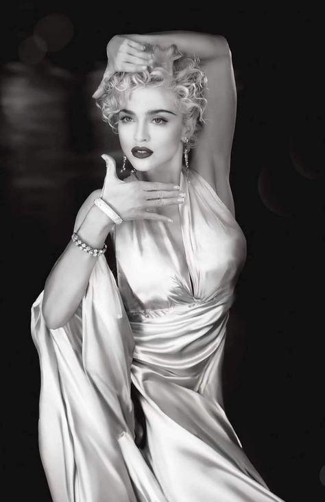 Madonna Quotes, Madonna Rare, Madonna 90s, Madonna Vogue, 80s Pop Culture, Madonna Photos, Lady Madonna, Women Of Rock, Celebrity Skin