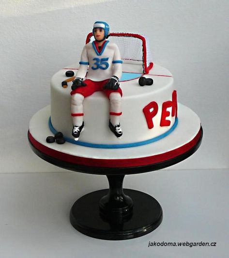 Ice Hockey Cake Ideas, Ice Hockey Cake, Hockey Birthday Cake, Hockey Cake, Hockey Cakes, Transformers Party, Detroit Redwings, Hockey Birthday, Ice Hockey Players