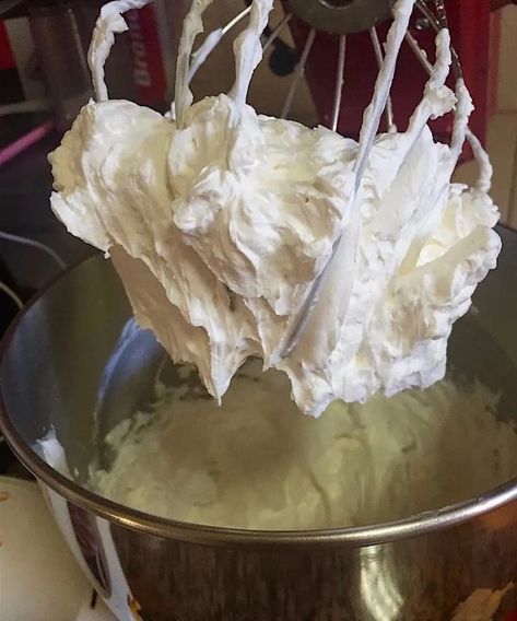 Cheesecake Dip Recipe, Keto Whipped Cream, Cheesecake Dip, Creme Dessert, Low Carb Cheesecake, Sugar Free Low Carb, Meringue Cookies, Marshmallow Fluff, Number Cakes