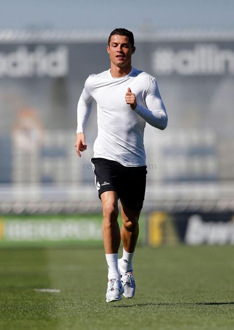 Cristiano Ronaldo | training | March 11 2015 Ronaldo Training, Goldberg Wwe, Cristiano Ronaldo Training, Cristiano Ronaldo Shirtless, World Best Football Player, Cristiano Ronaldo Style, Ronaldo Wallpaper, Ronaldo Photos, Cristino Ronaldo