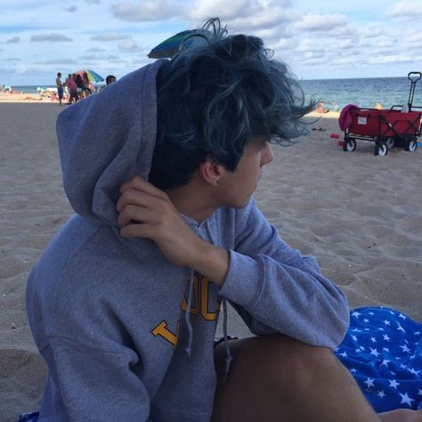 Boys Blue Hair, Mens Blue Hair, Blue Hair Aesthetic, Short Blue Hair, Dyed Hair Men, Dark Blue Hair, Hair Boy, Hair Aesthetic, Boy Aesthetic