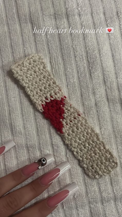 Crochet Bookmark Aesthetic, Crochet Heart Bookmark, Bookmark Aesthetic, Half Heart, Heart Bookmark, Crocheting Ideas, Crochet Inspo, Crochet Bookmarks, Crochet Heart