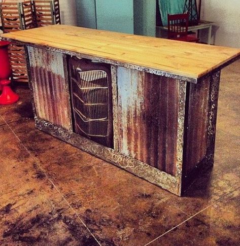 Barra con chapa Rustic Bar, Diy Bar, Bar Room, Rusty Metal, Pub Table, Bar Counter, Metal Bar, Outdoor Bar, New Wall