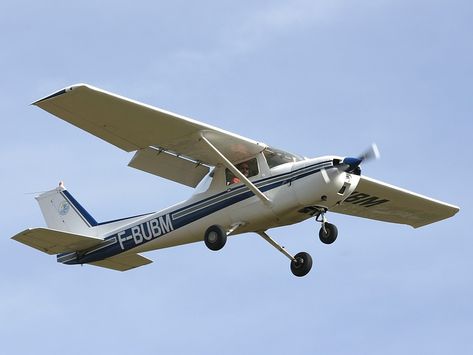 Cessna 150 23.949 stuks Cessna 150, Flight Instruction, Ultralight Aircraft, Private Planes, Small Airplanes, Cessna 172, Amarillo Texas, Nasa Images, My First Love