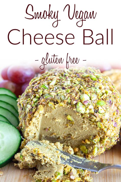 Vegan Cheeseball, Vegan Cheese Ball, Cheeseball Recipes, Ms Diet, Vegan Appetizers Recipes, Vegan Appetizer, Vegan Dips, Dairy Recipes, Vegan Cheese Recipes