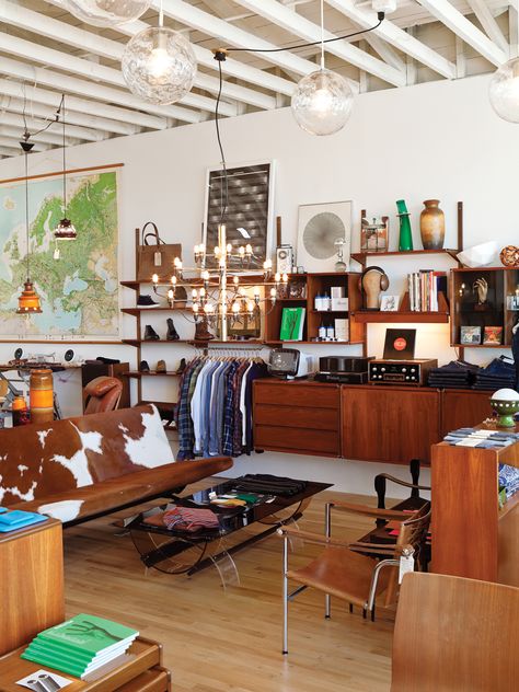 Mohawk General Store in Los Angeles, California Store Interiors, Retail Store Design, Store Interior, Retail Space, Shop Interior Design, Design Typography, Shop Interior, General Store, Vintage Modern