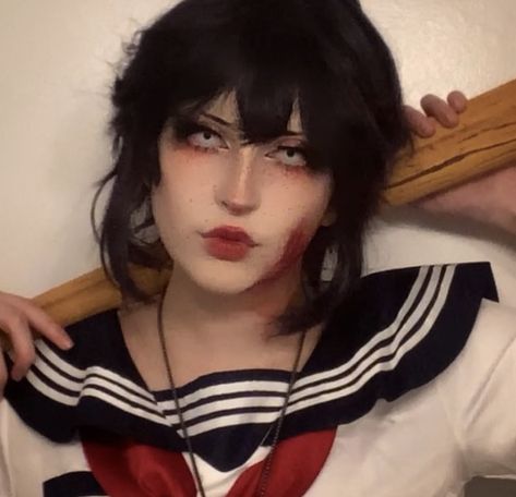 Yandere Makeup Look, Yandere Halloween Costume, Yandere Costume, Black Hair Cosplay Ideas, Ayano Aishi Cosplay, Ayano Cosplay, Yandere Chan Cosplay, Yandere Cosplay, Mikan Cosplay Makeup