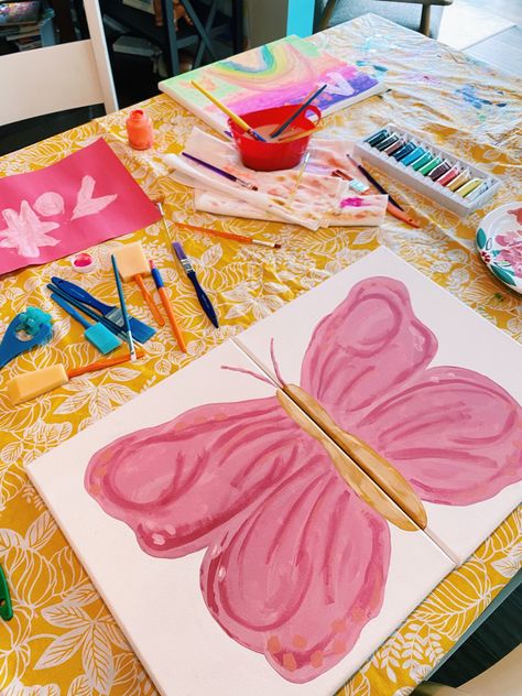 Pink And Orange Painting, Preppy Butterfly, Tiktok Painting, Summer Apartment, Preppy Artwork, Dorm Paintings, Craft Butterfly, Pretty Wall Art, Preppy Art