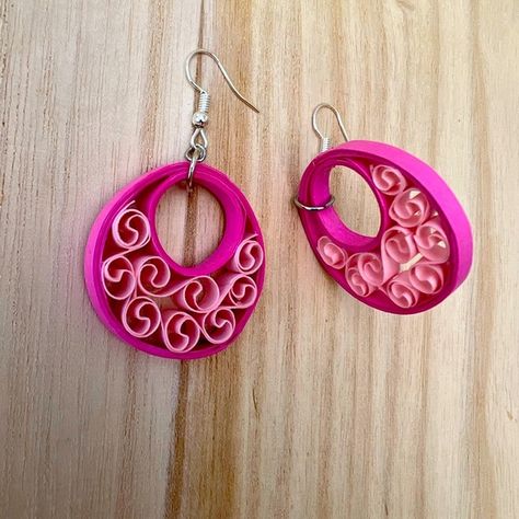 Pink handcrafted paper quilling earrings Quilling Earrings Jhumkas, Diy Quilling Earrings, Paper Quilling Earrings, Quilled Earrings, Quilling Earrings, Quilling Jewelry, Paper Earrings, Paper Quilling, Precious Jewelry