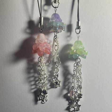 handmade jellyfish keychains/ phone charms!🫧 $7... - Depop Jellyfish Keychain Beads, Jellyfish Phone Charm, Jellyfish Beads, Phone Charm Ideas, Handmade Jellyfish, Jellyfish Charm, Jellyfish Keychain, Diy Beaded Rings, Grunge Jewelry