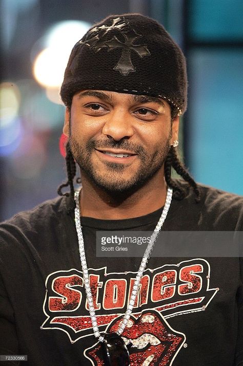 Rapper Jim Jones appears onstage during MTV's 'Sucker Free' at the MTV Times Square Studios on October 31, 2006 in New York City. Jim Jones Rapper, Braids 2023, Camp Lazlo, Jim Jones, Gym Partner, Radio Design, Rockstar Aesthetic, Rapper Quotes, Famous Outfits