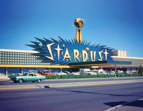 Old Vegas, Las Vegas Photos, Vintage Neon Signs, The Golden Years, Las Vegas Hotels, Vegas Strip, Las Vegas Strip, Locker Room, Las Vegas Nevada