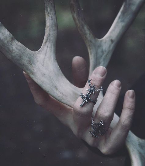 Images Terrifiantes, Viking Aesthetic, Yennefer Of Vengerberg, The Darkling, Witch Aesthetic, Fantasy Aesthetic, Greek Gods, Character Aesthetic, The Witcher